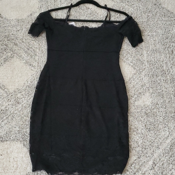 Dress - Picture 4 of 5